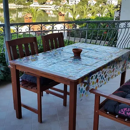 Apartments By The Sea Poljica, Trogir - 11765 *